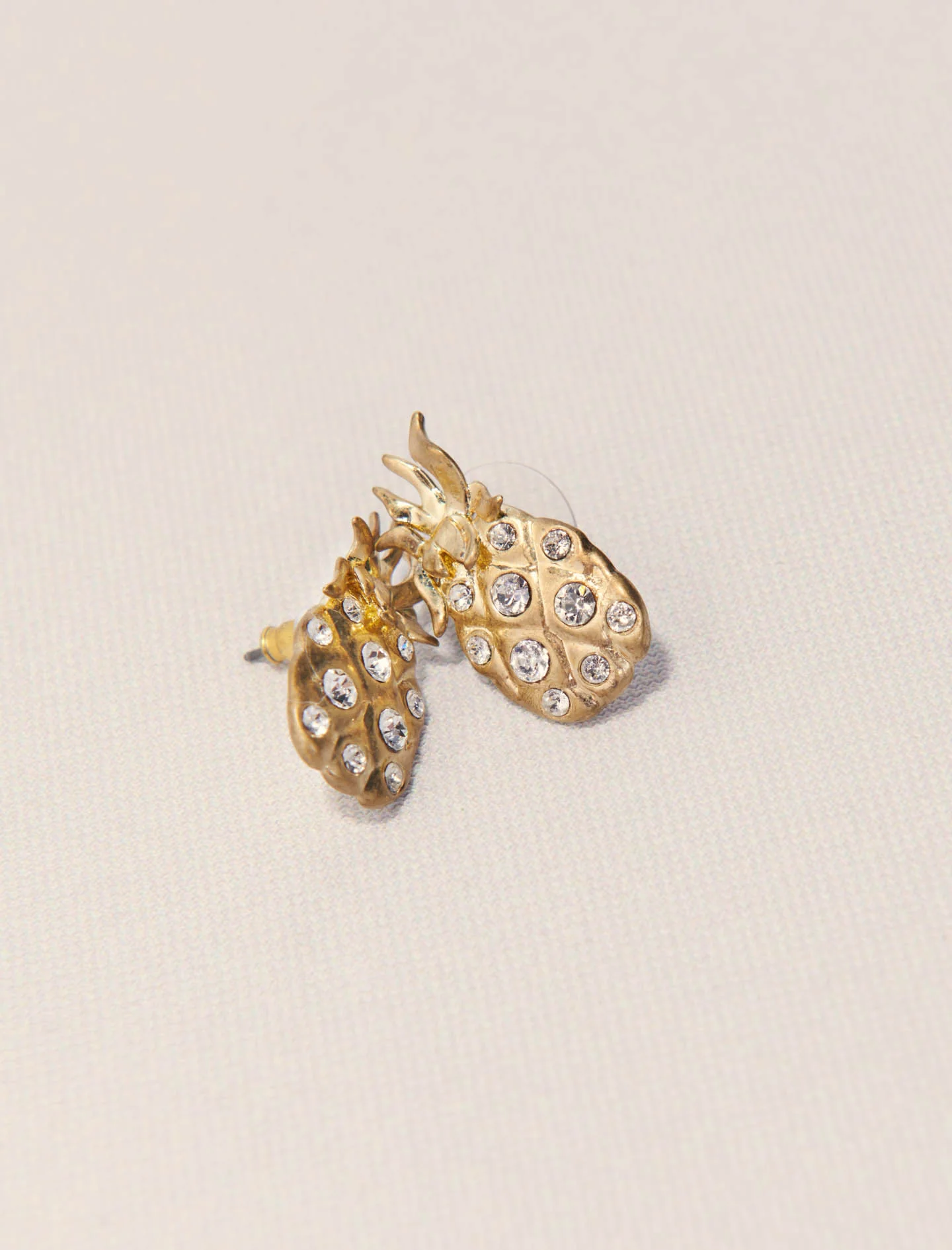Pineapple rhinestone earrings Gold - Image 4
