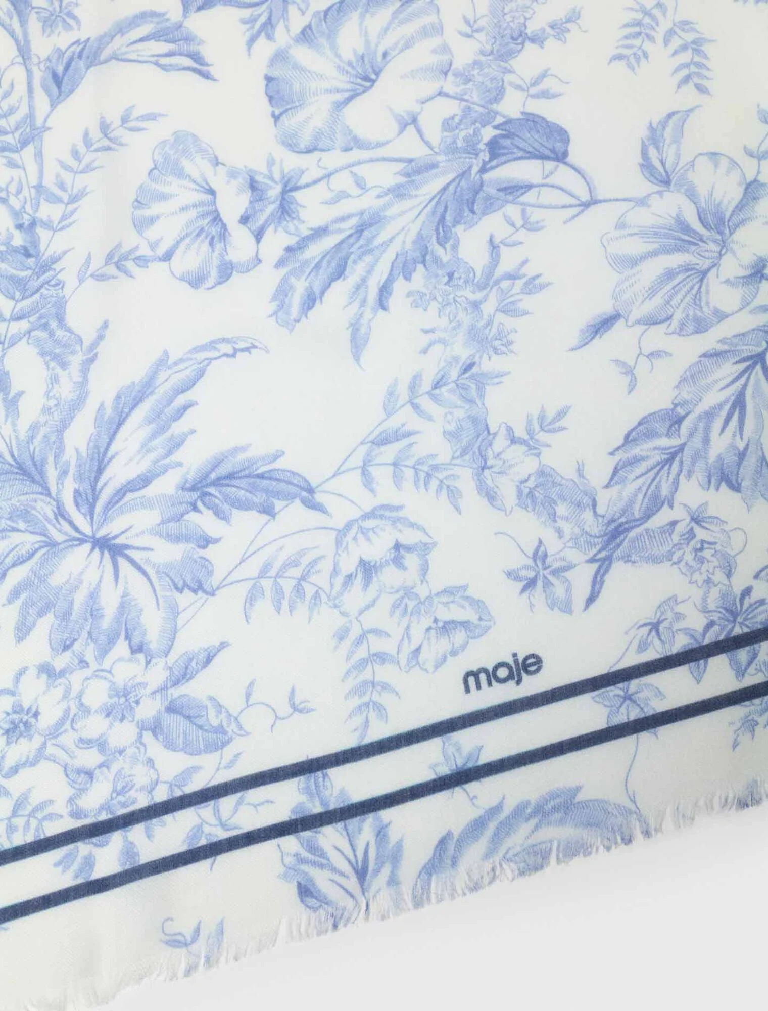 Floral Print Wool Blend Shawl White/Blue - Image 3