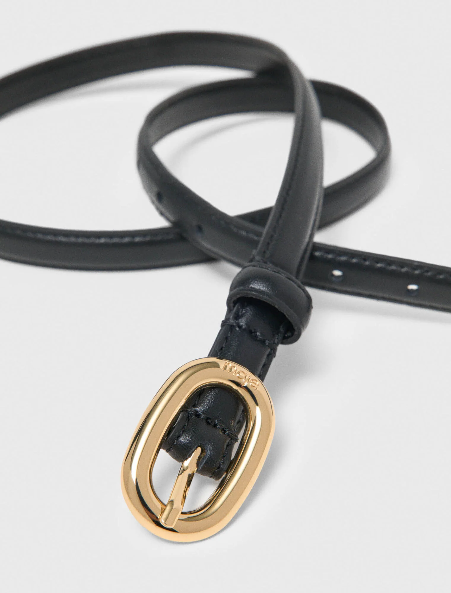 Slim Leather Oval Buckle Belt Black - Image 4