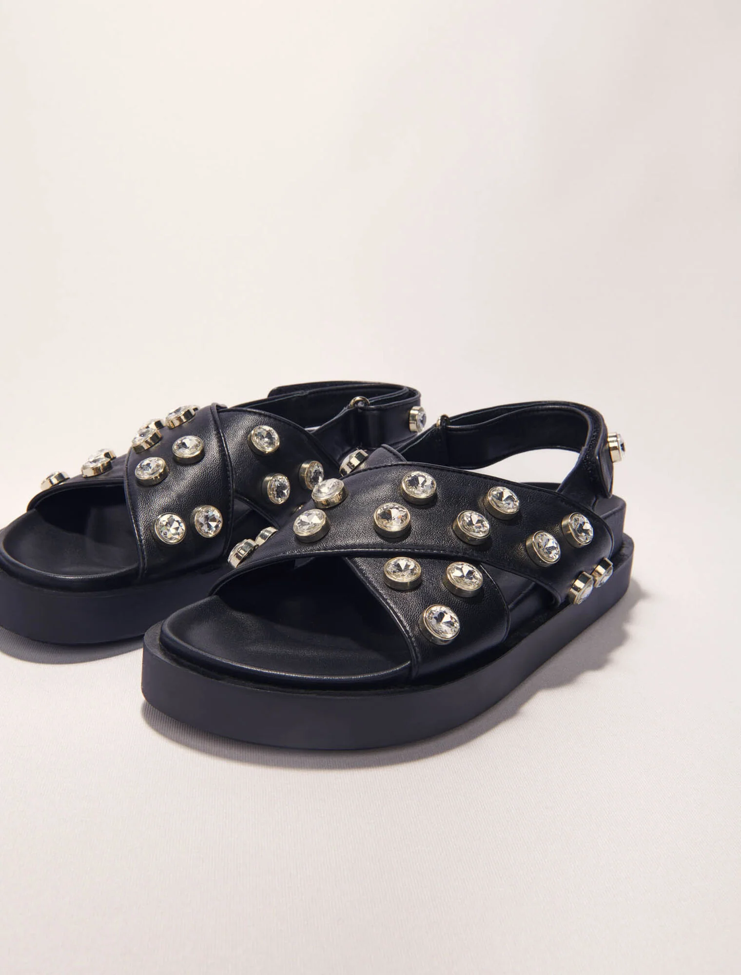 Flat leather and rhinestone sandals Black - Image 3