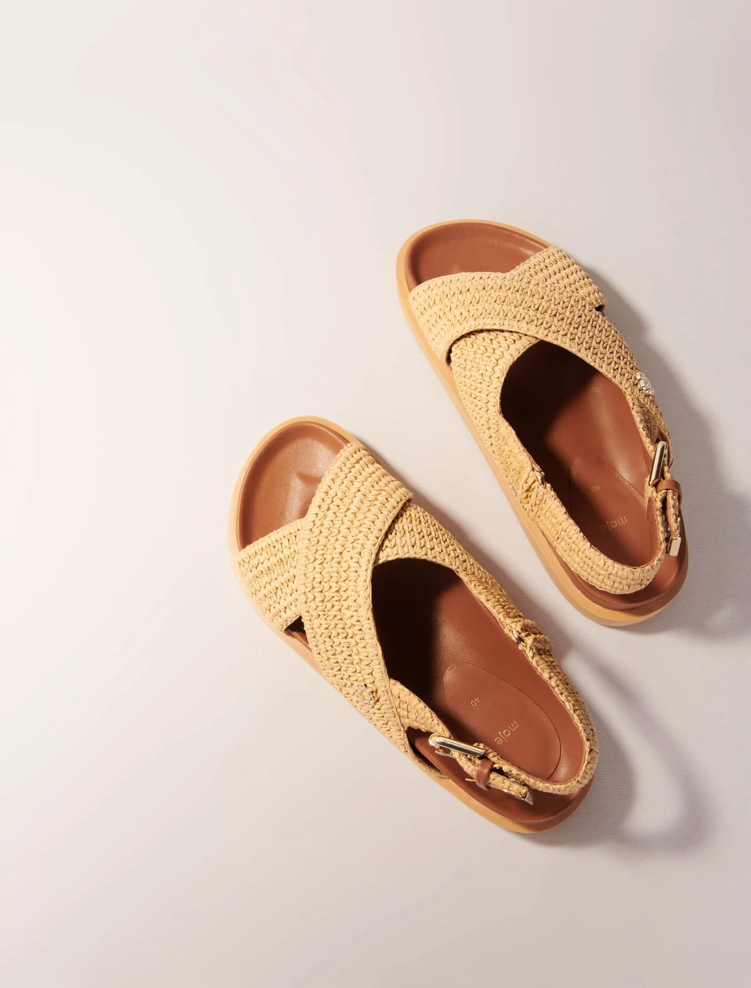Raffia-effect flat sandals Beige - Image 5