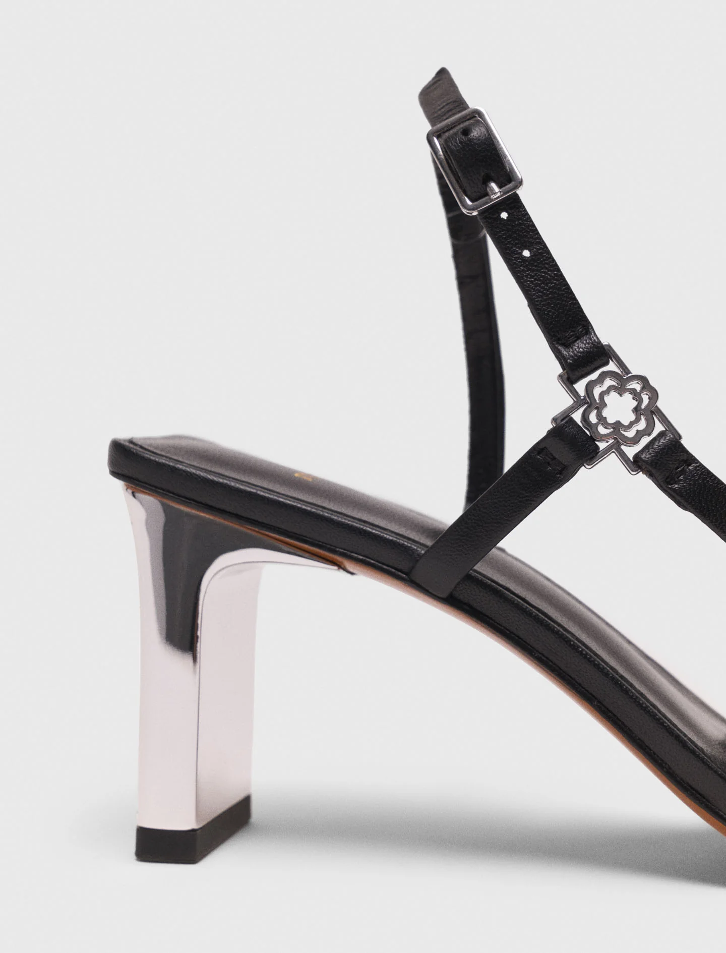 Strappy sandals with metallic heel Black - Image 4