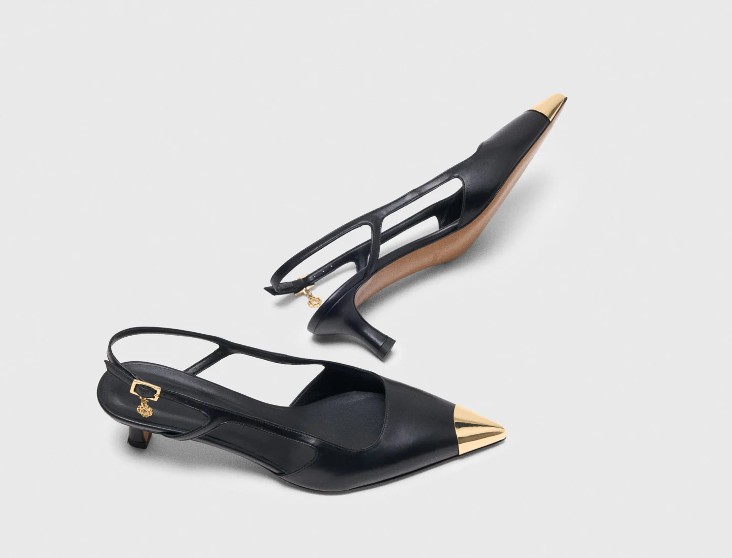 Smooth leather slingback pumps Black - Image 5