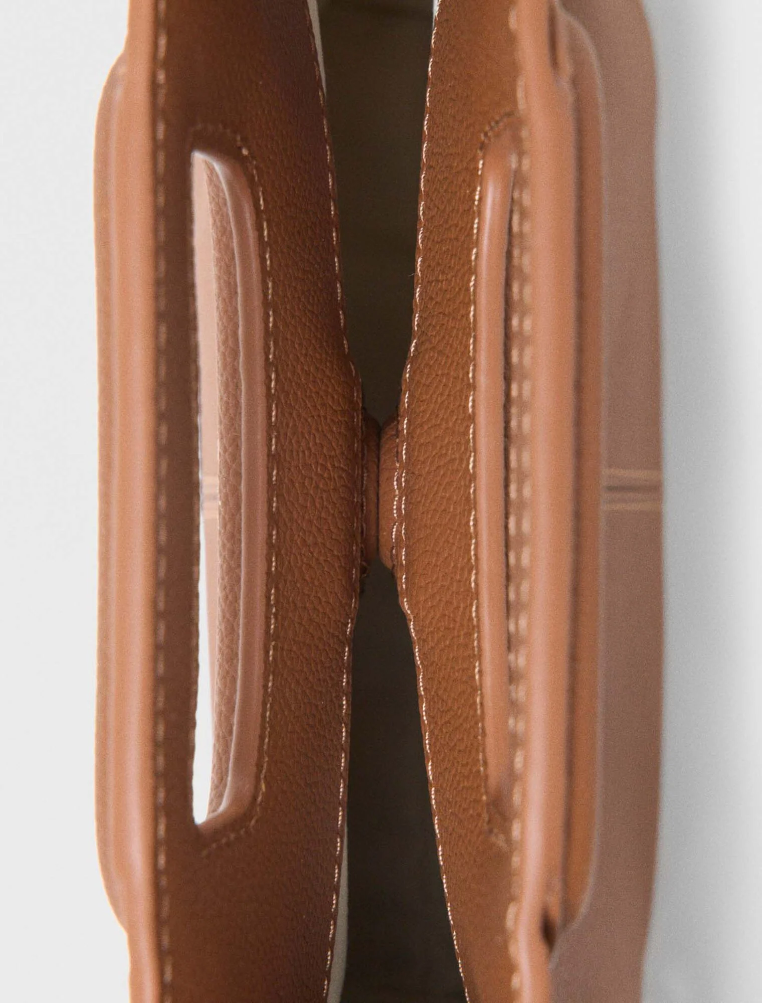 Grained Leather M Bag Cognac Brown - Image 7