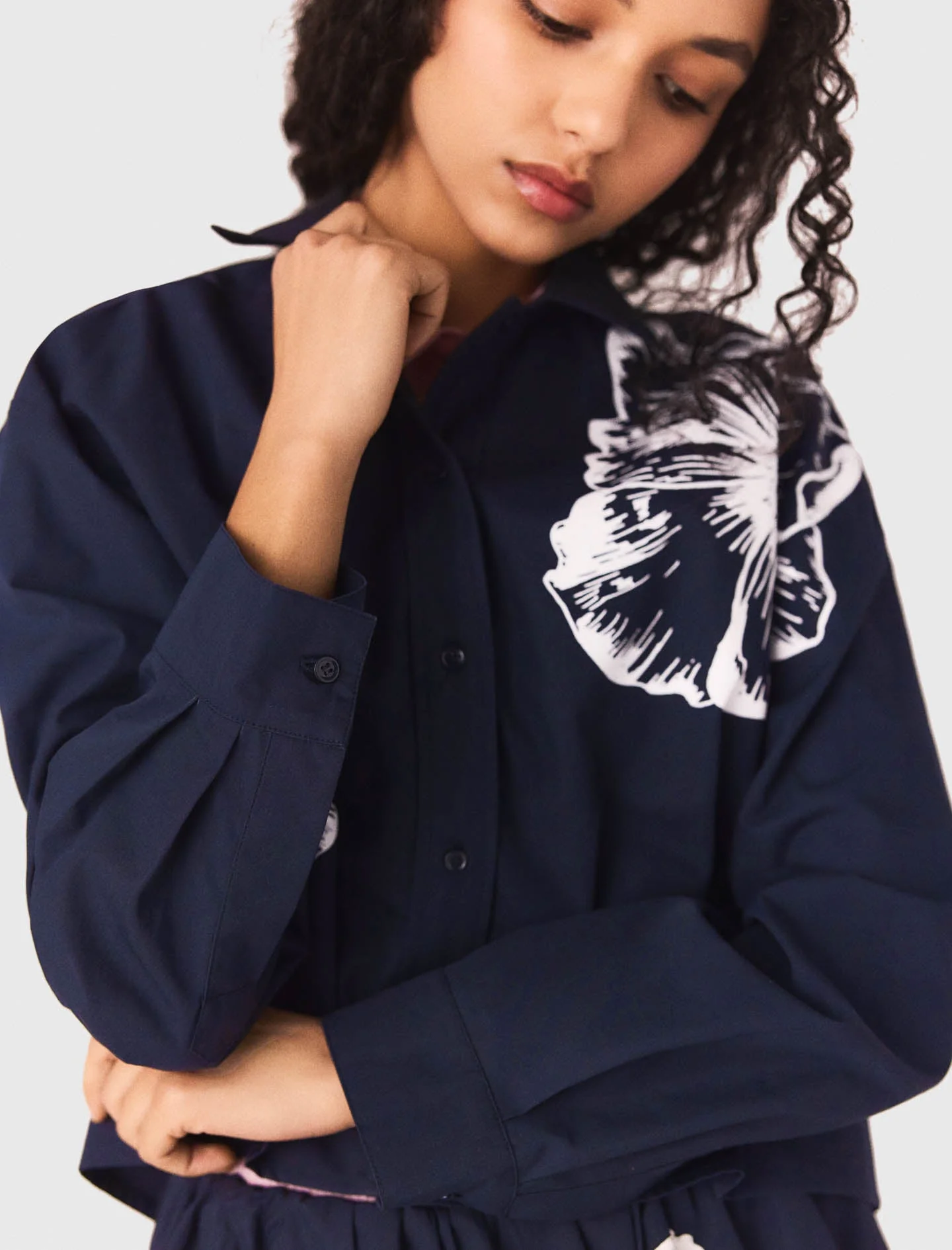 Cropped cotton shirt - Image 7