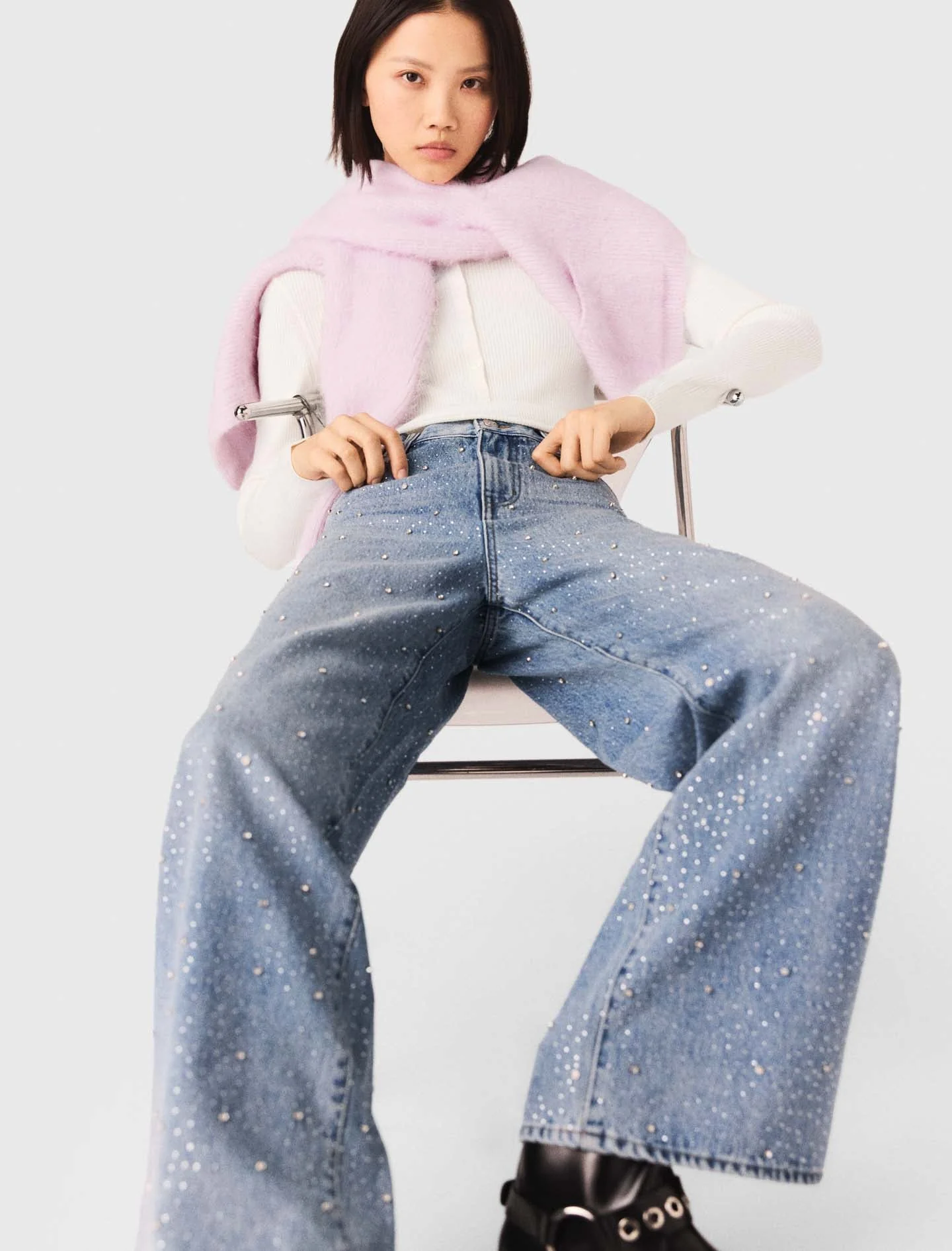 Wide-Leg All-Over Rhinestone Jeans Blue - Image 5