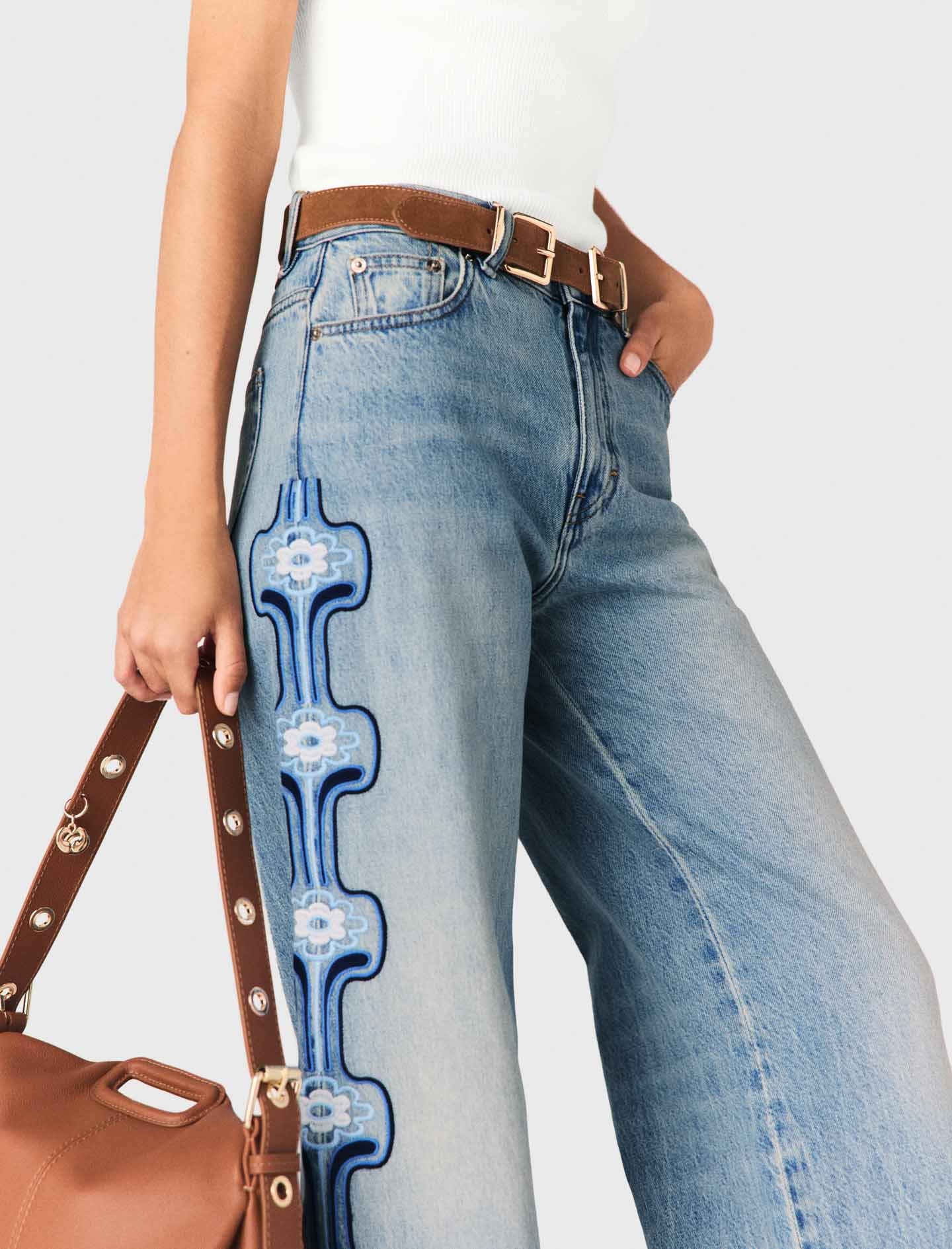 Floral Embroidered Wide-Leg Jeans Blue - Image 6