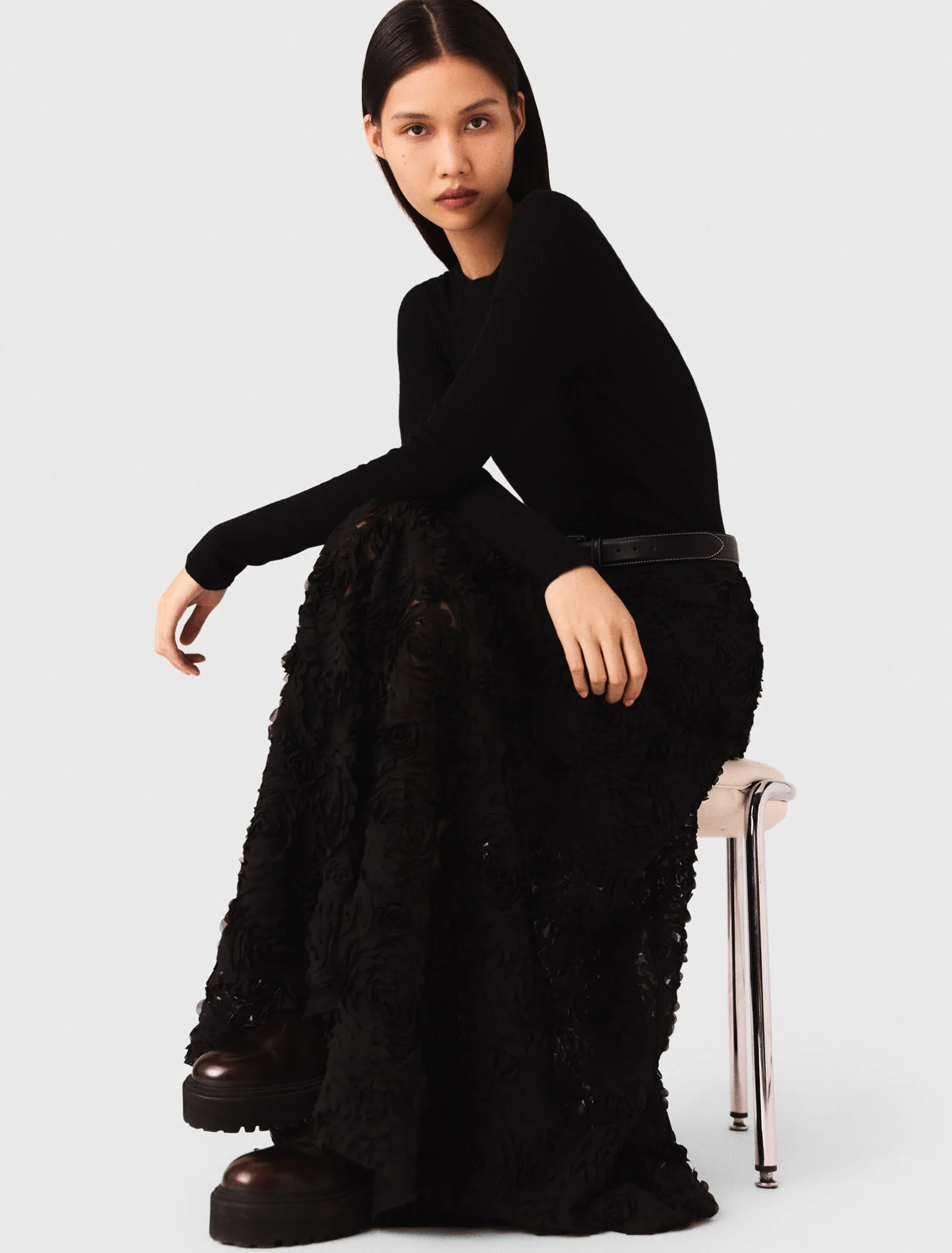 Long embroidered skirt Black - Image 5