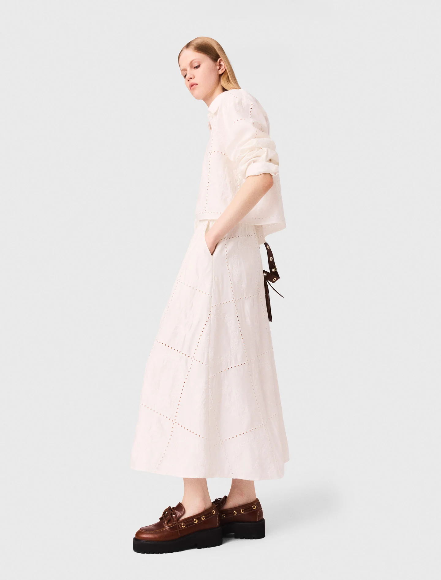 Embroidered midi skirt White - Image 3