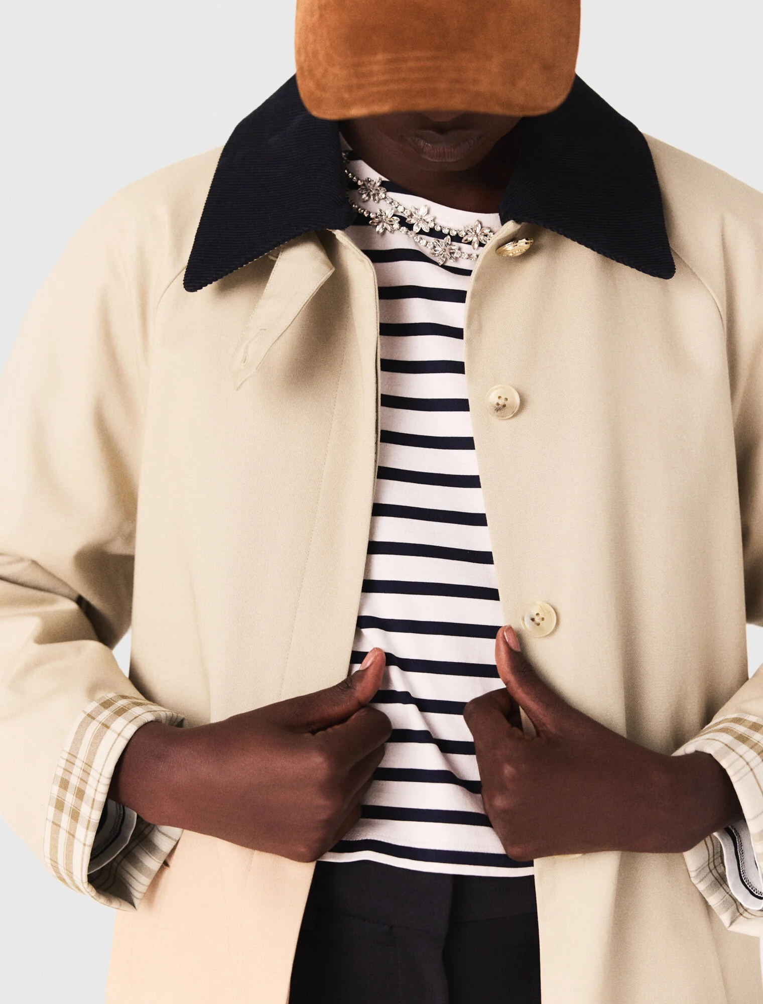 Contrast sleeve and collar trench Beige - Image 4