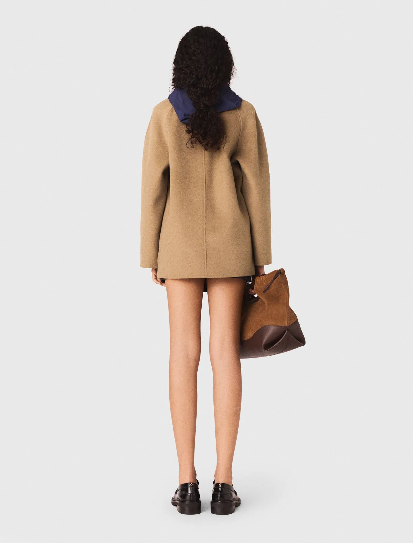 Wool coat with removable hood - Image 5