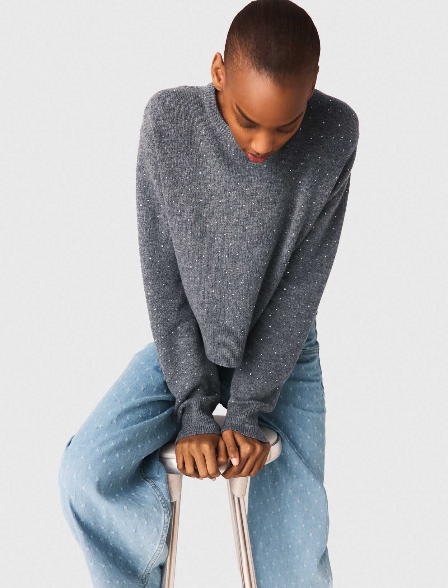 Removable rhinestone trim jumper - Image 6