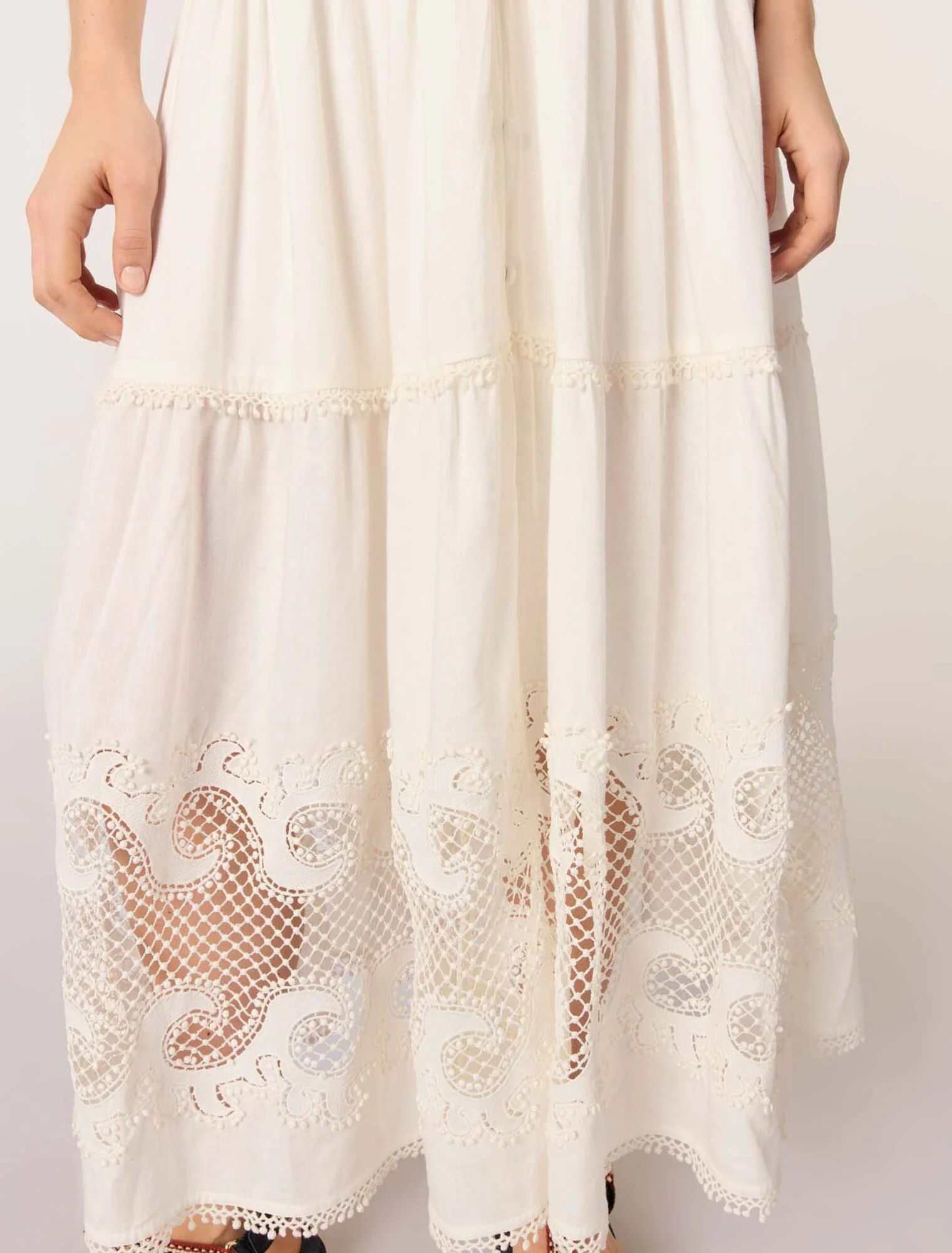 Embroidered ruffled maxi dress Ecru - Image 7