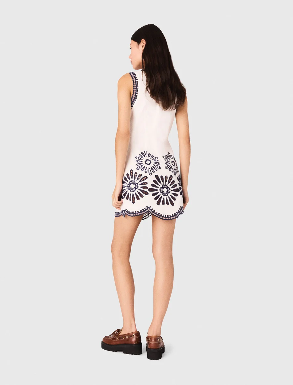 Short dress with crochet details White/Navy - Image 3