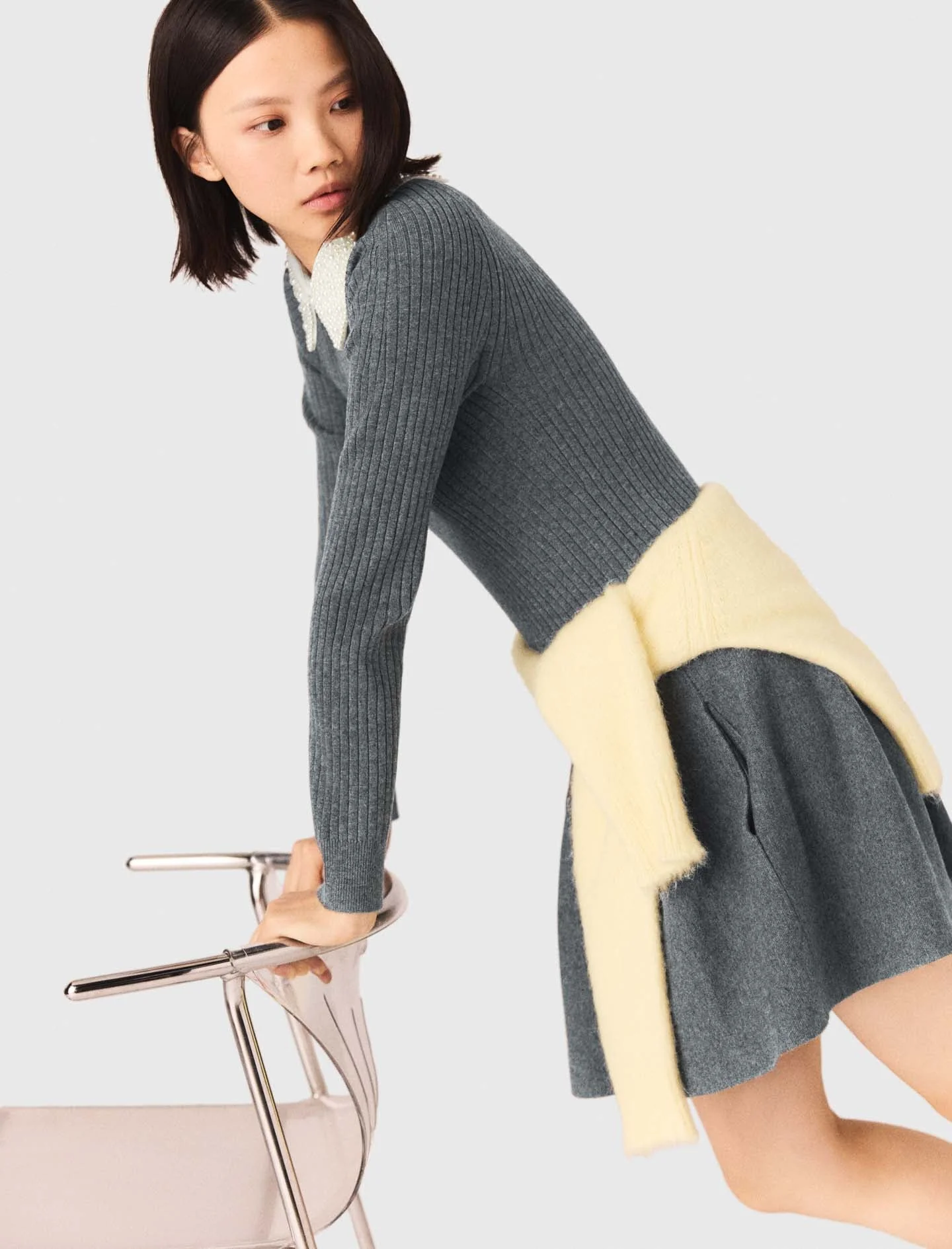 Beaded-collar short knit dress - Image 3