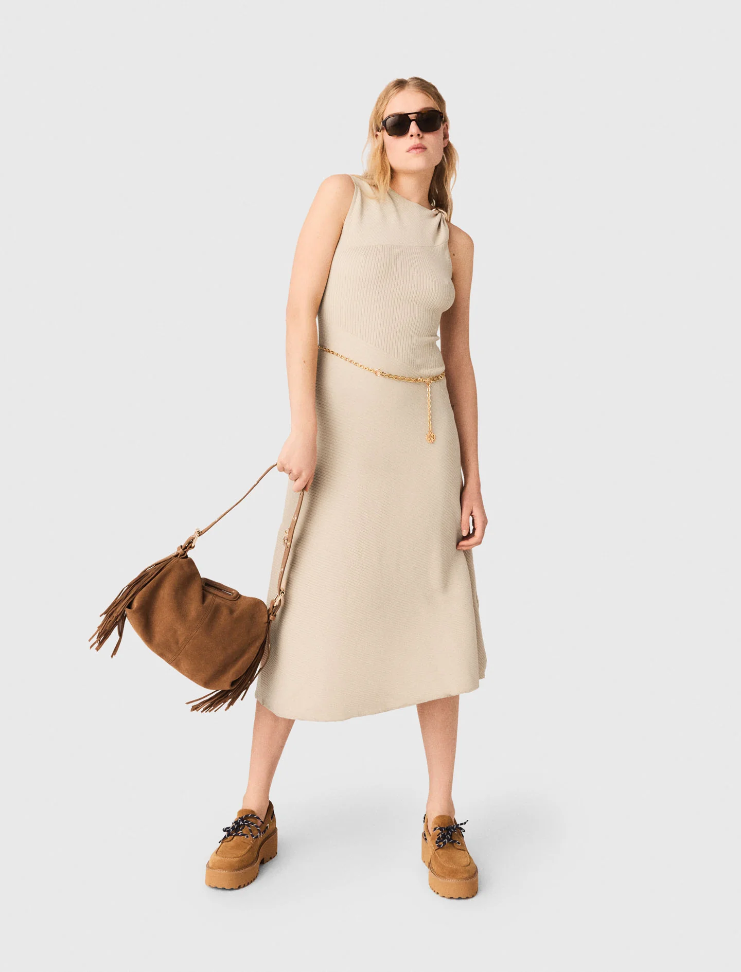 Long Dress With Jewellery Beige - Image 4