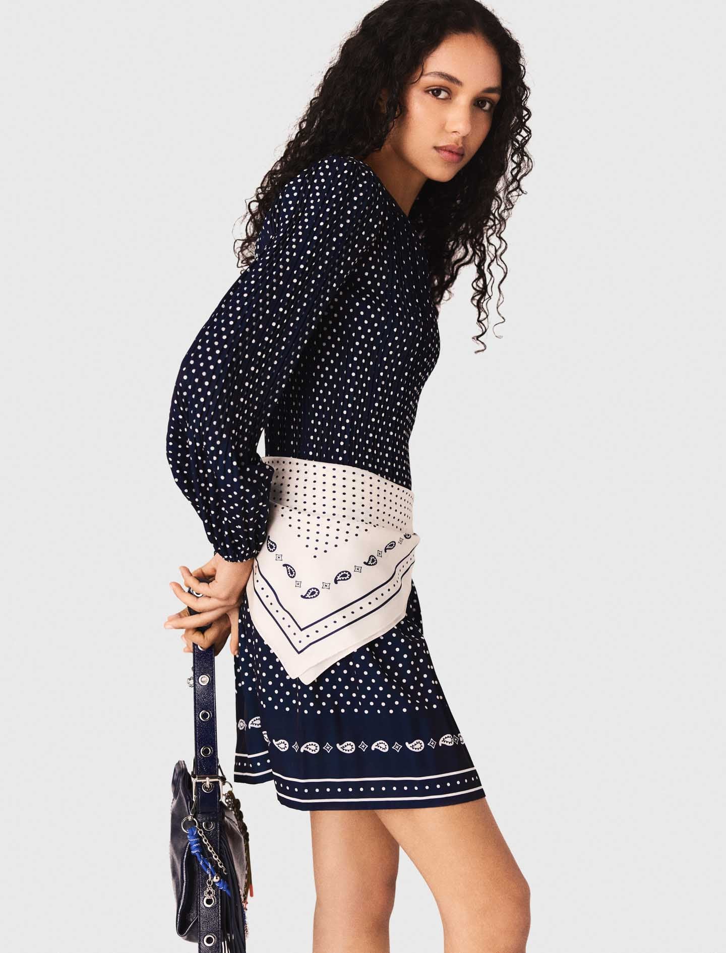 Patterned pleated dress - Image 2