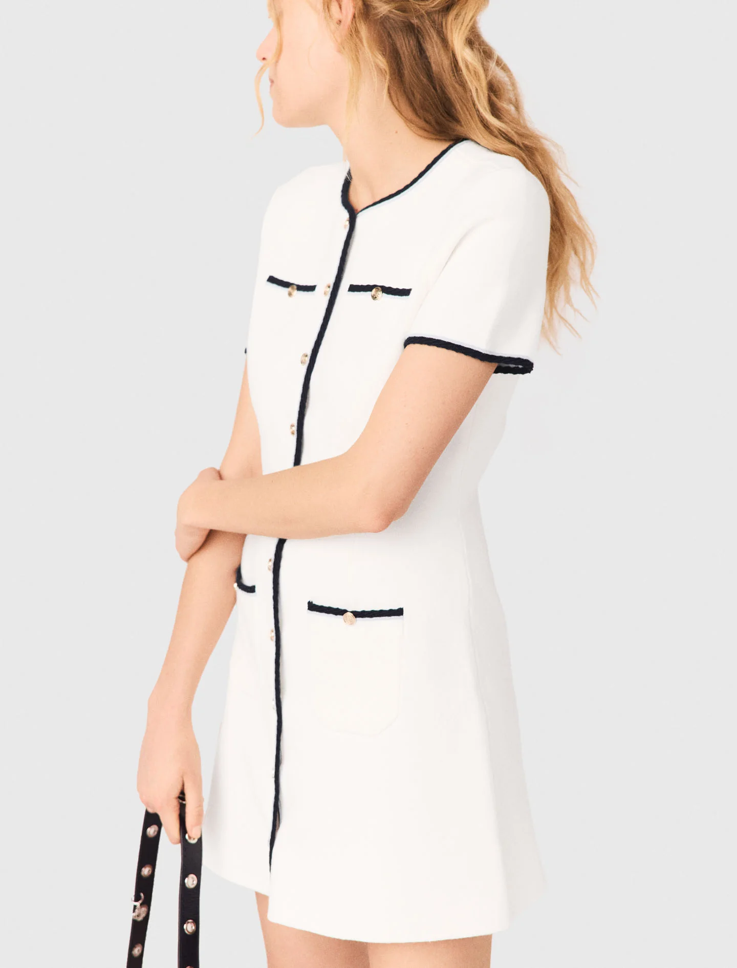 Short Dress With Contrasting Trim Ecru - Image 4