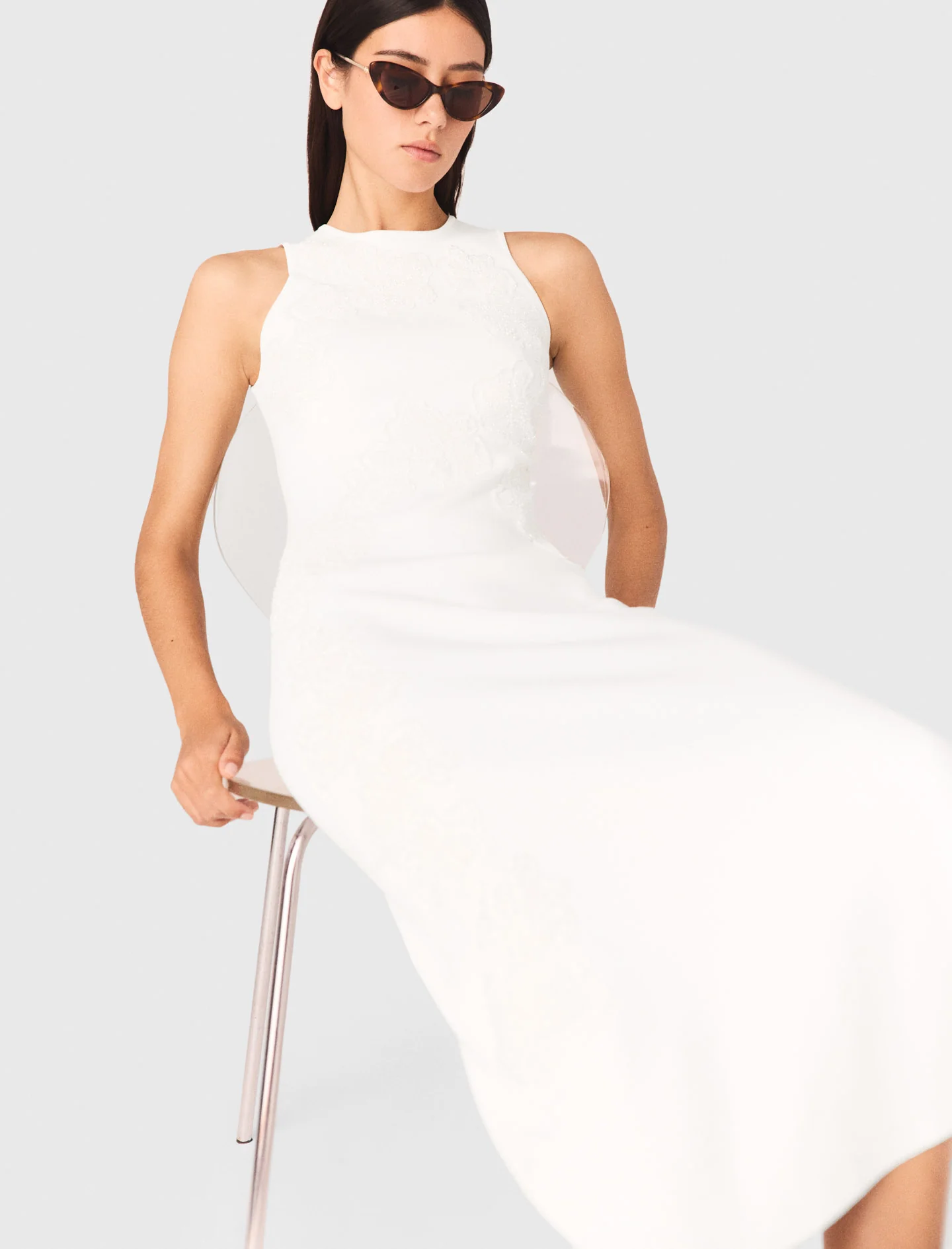 Beaded Embroidered Floral Dress White - Image 5