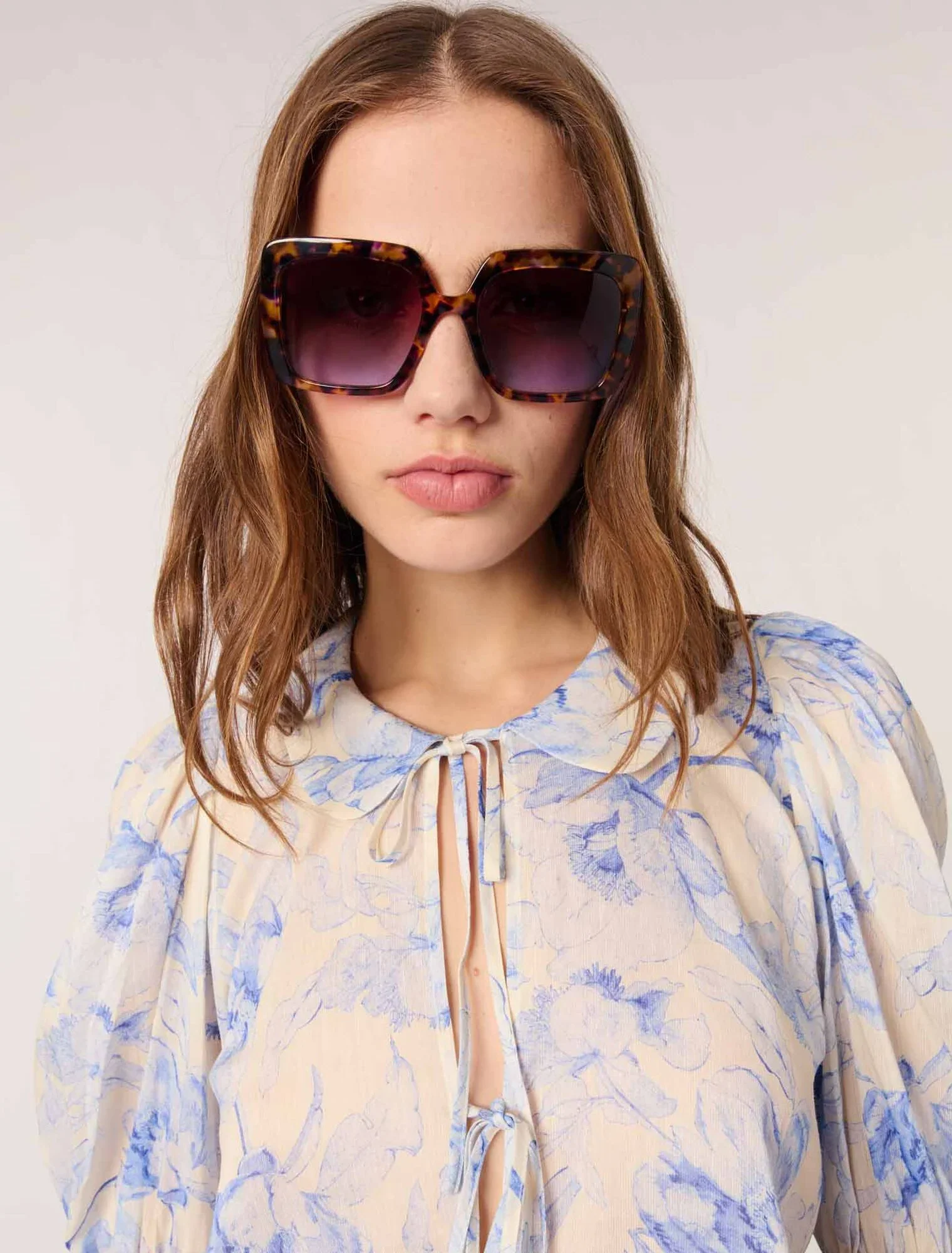 Patterned top Blue Flower Print Ecru Base - Image 6