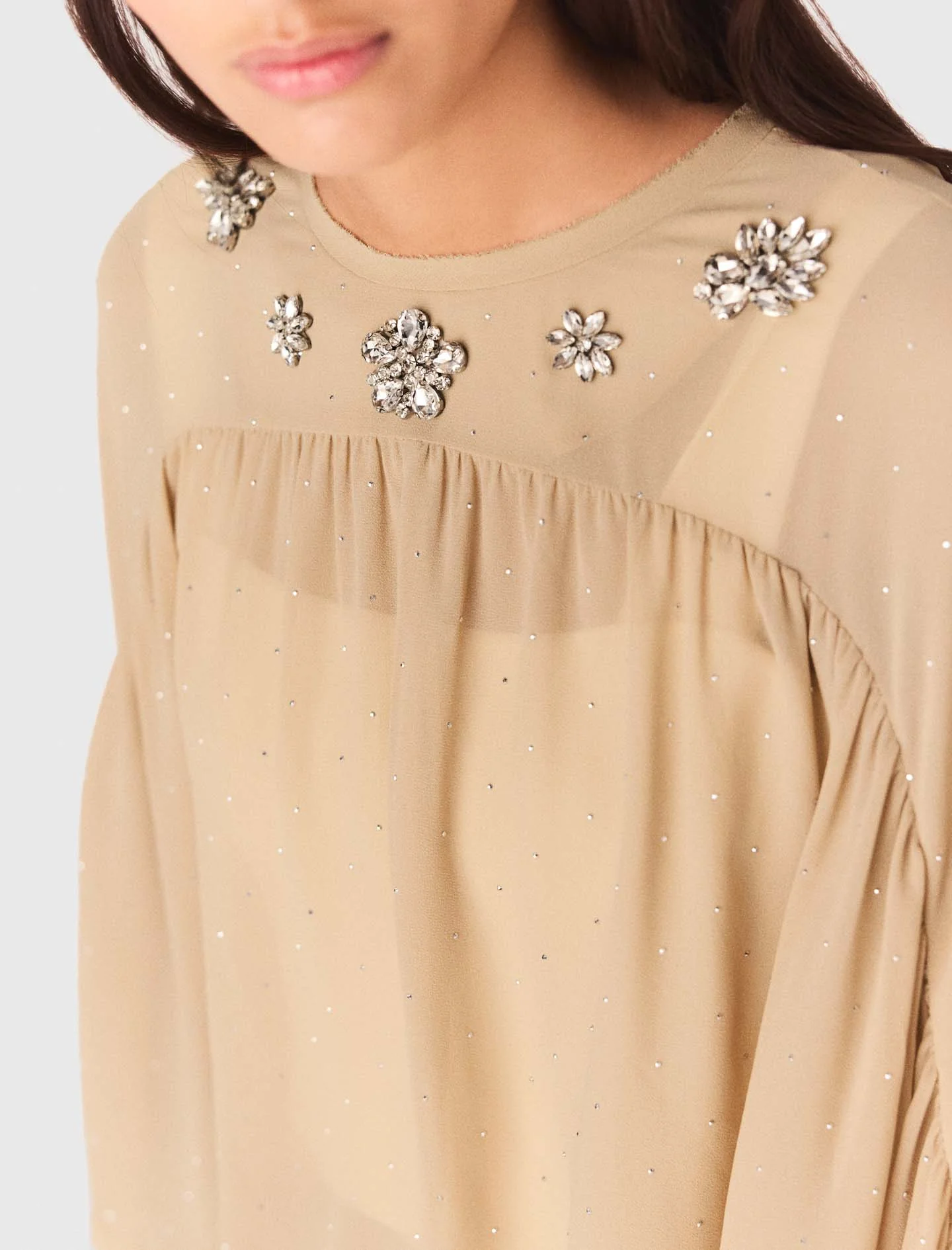 Cape top with jewel collar - Image 6