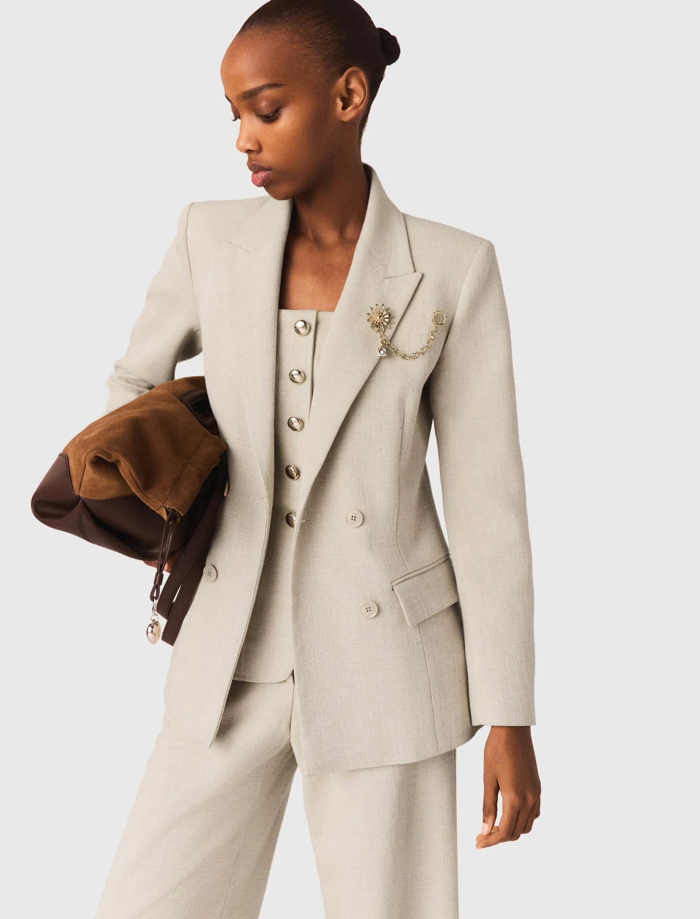 Suit Jacket With Brooch Beige - Image 5