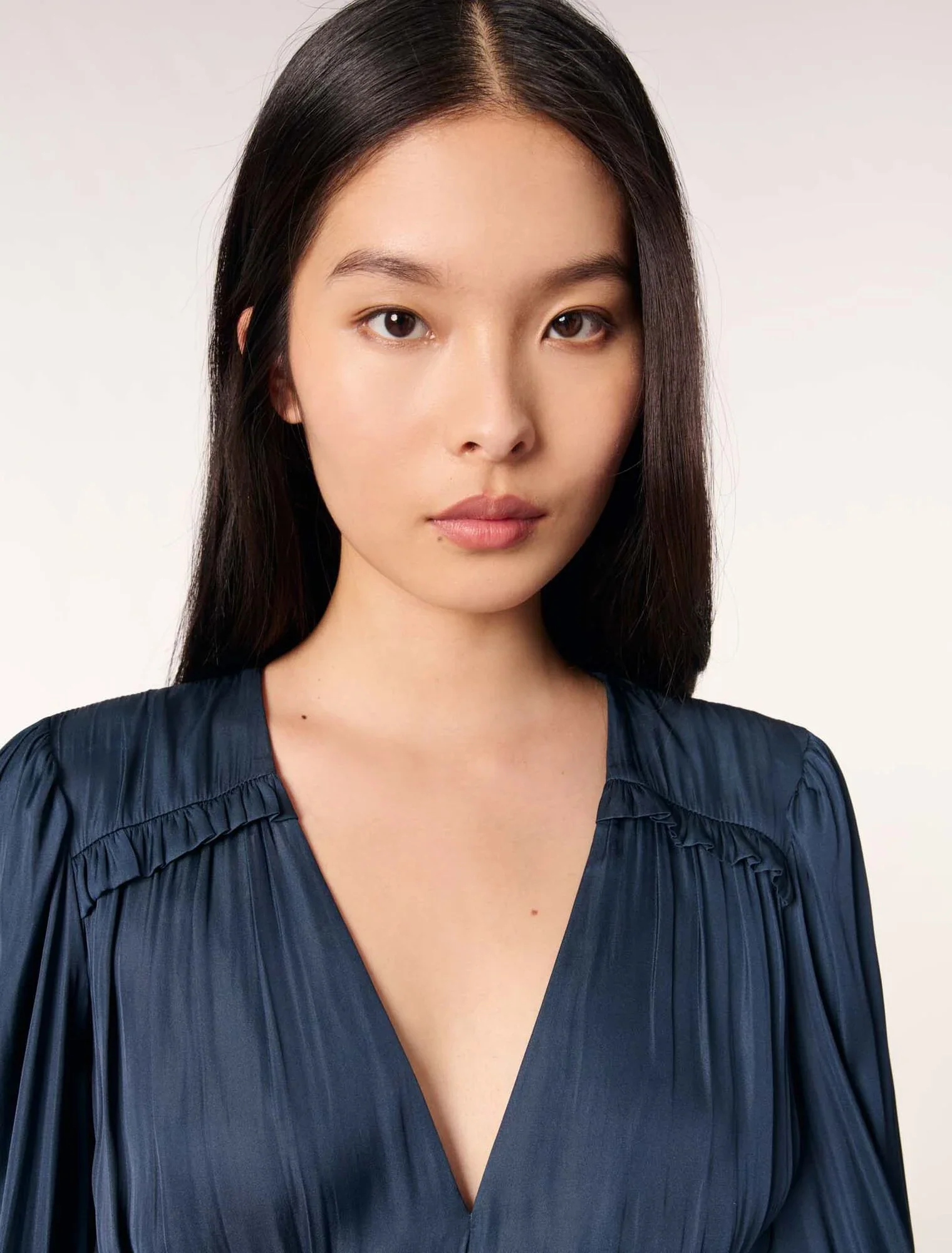 Satin dress with ruffles Navy - Image 4